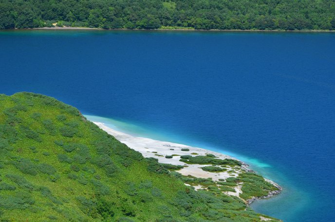 Вулкан Головнина, Южно-Курильский район, Курильские острова