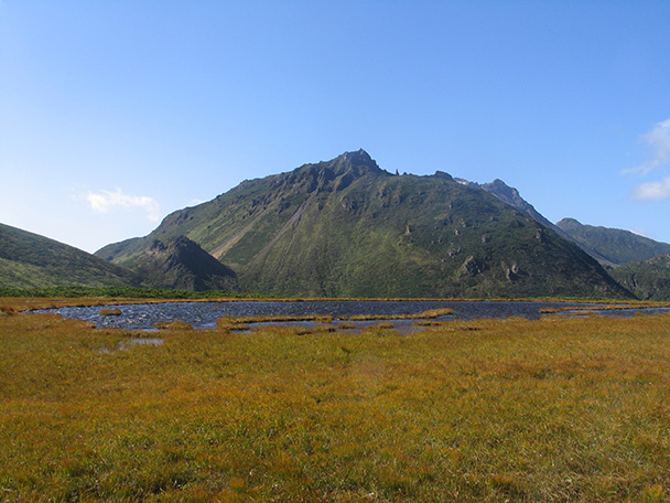 Вулкан Дракон, Курильский район, Курильские острова